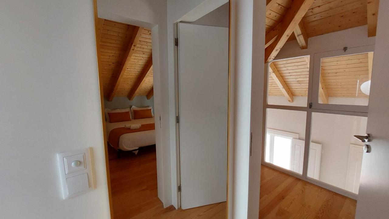 Downtown Clerigos Duplex With River View By Vacationy * Porto