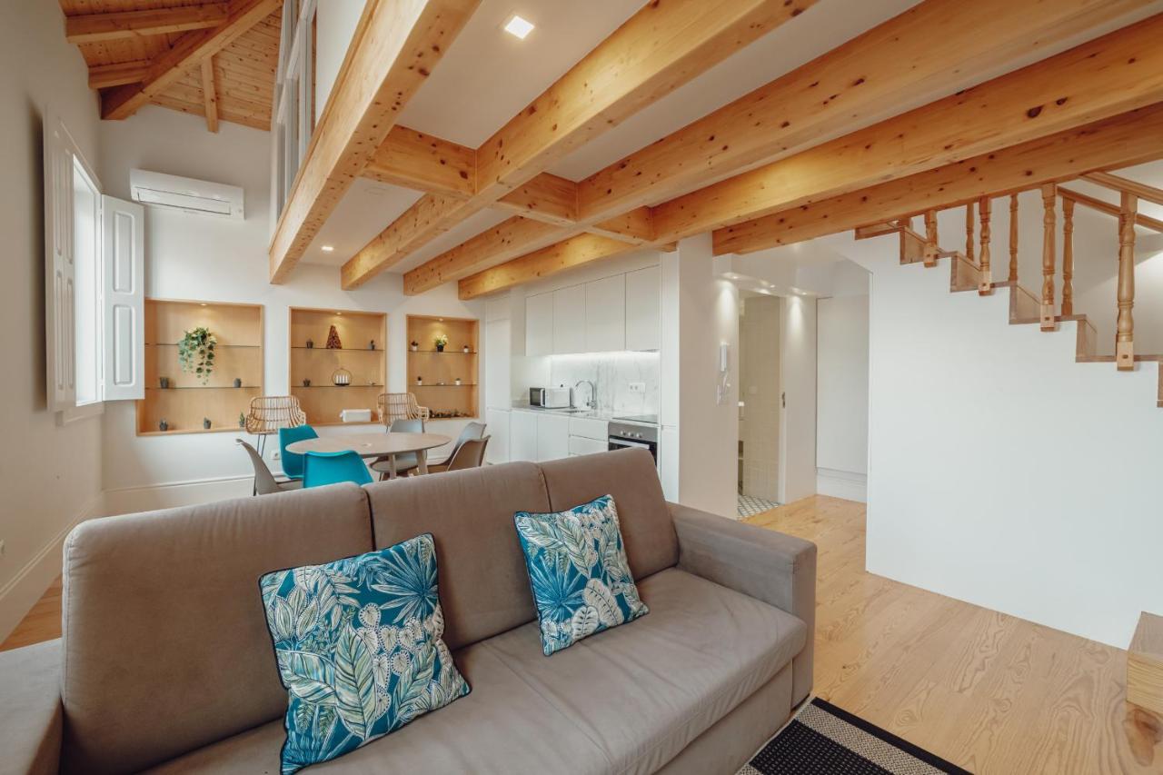 Downtown Clerigos Duplex With River View By Vacationy Porto