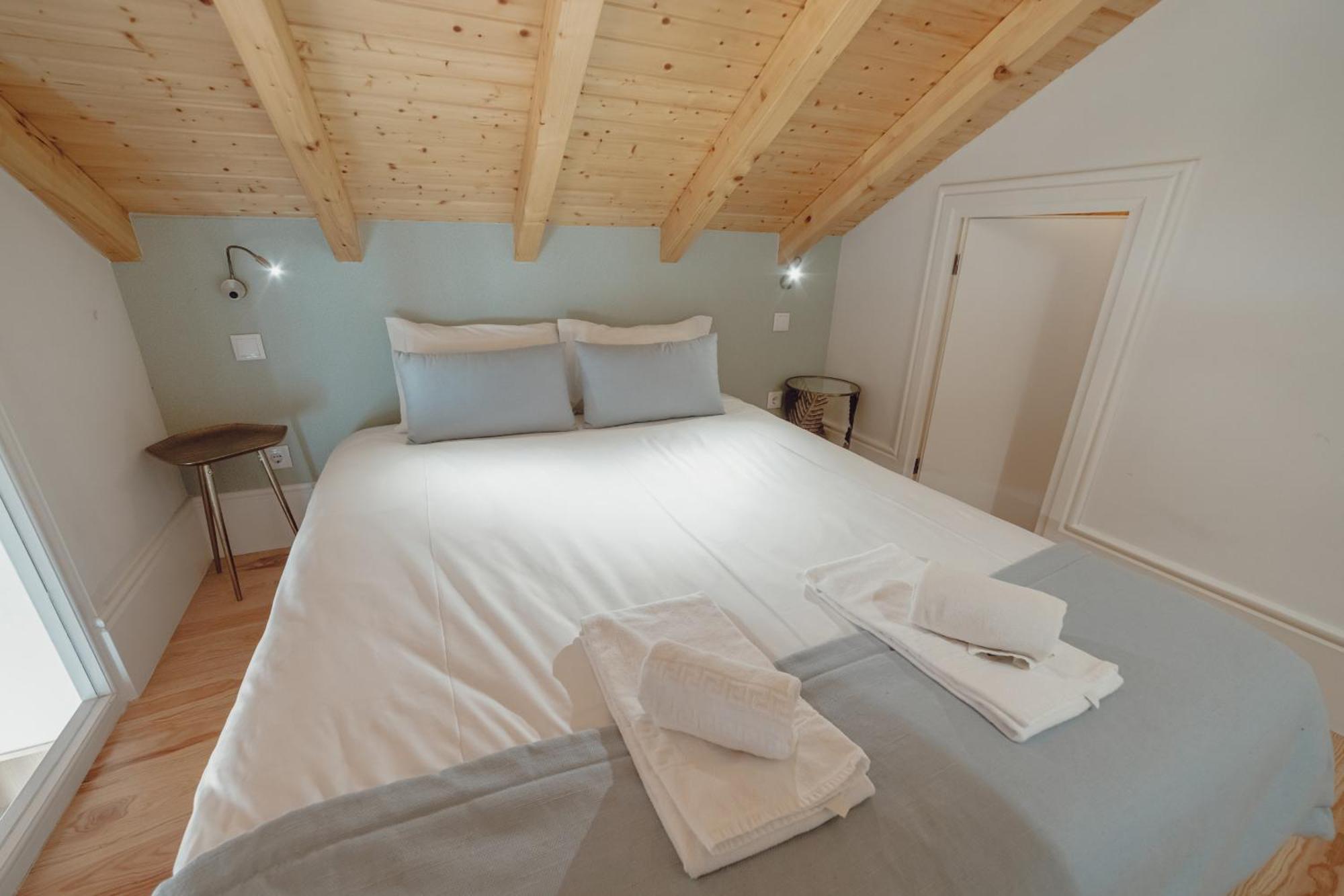 Downtown Clerigos Duplex With River View By Vacationy Apartment Porto